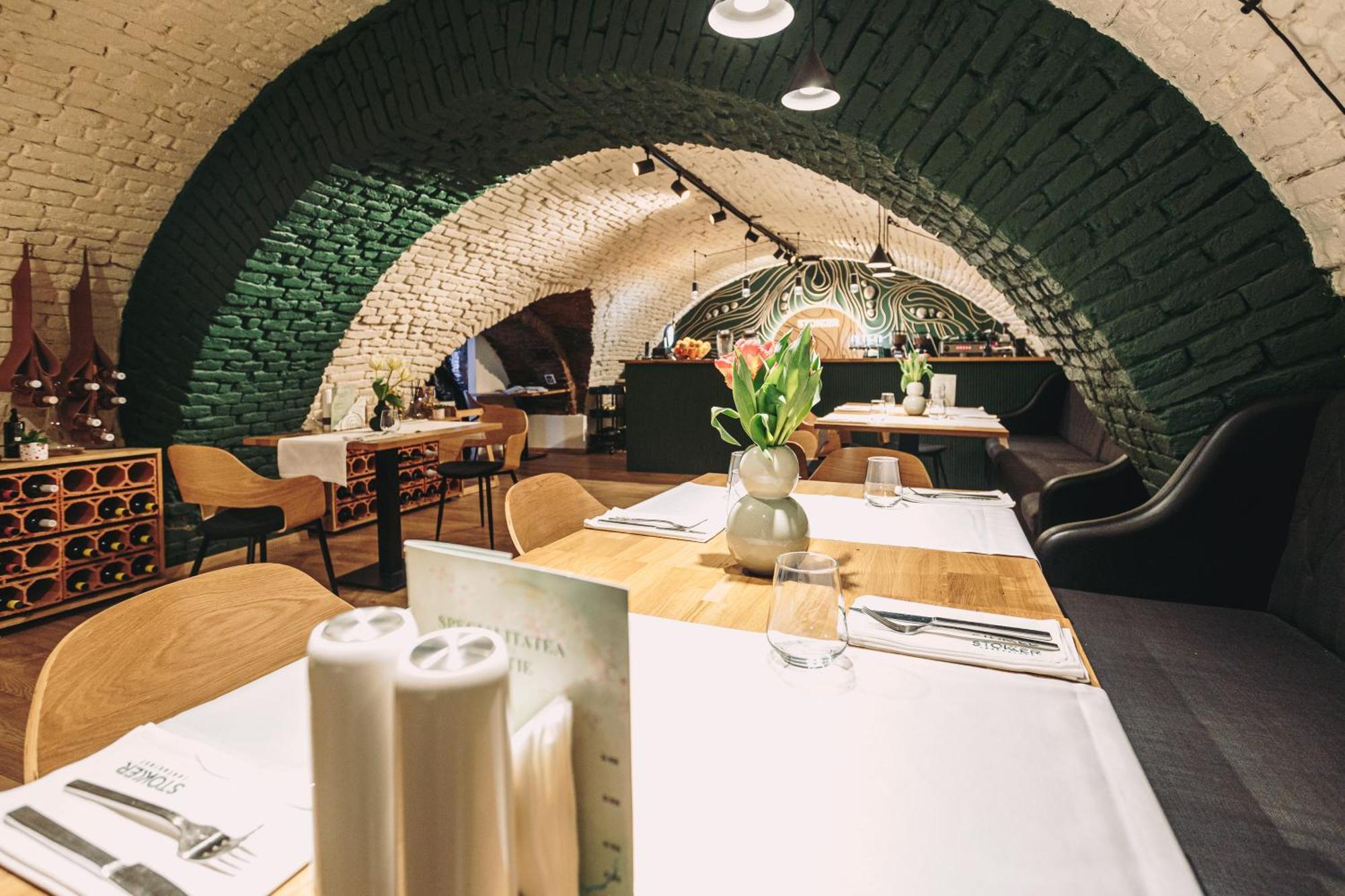 Stokker Hotel Oradea Eksteriør bilde